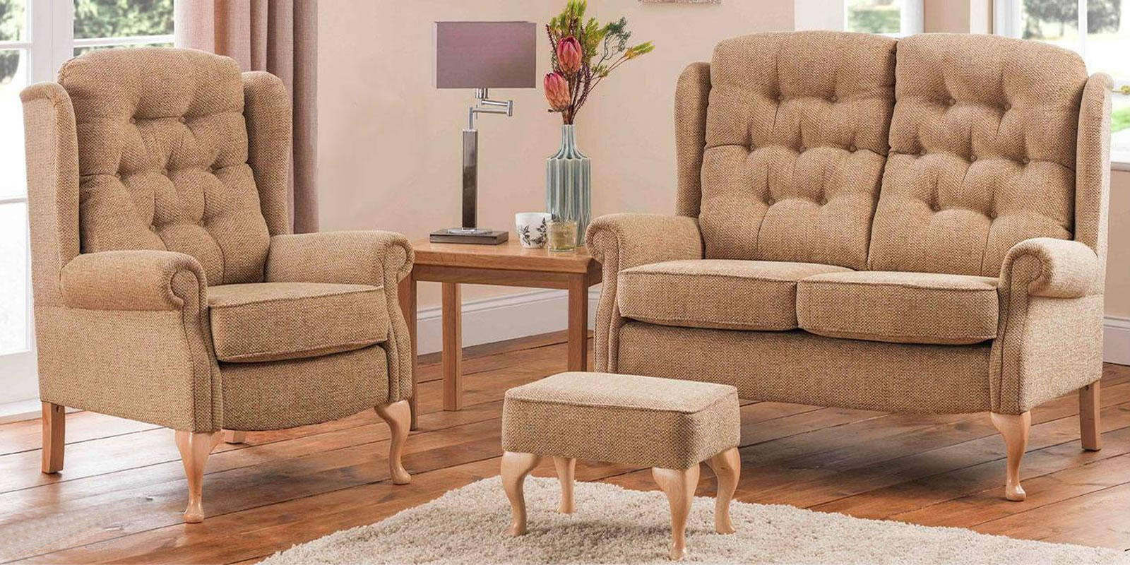 Celebrity Furniture Woburn Legged Roomset